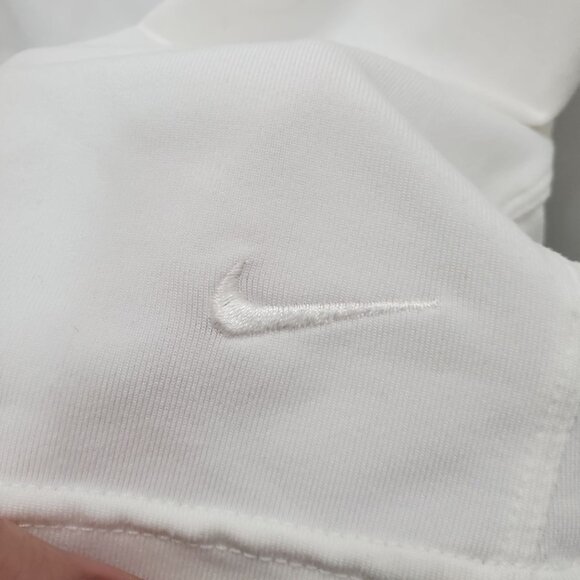 Nike Dri-Fit Women's White Notched V-Neck‎ Shelf Bra Fitted Sleeveless Tank Sz M - Picture 2 of 7